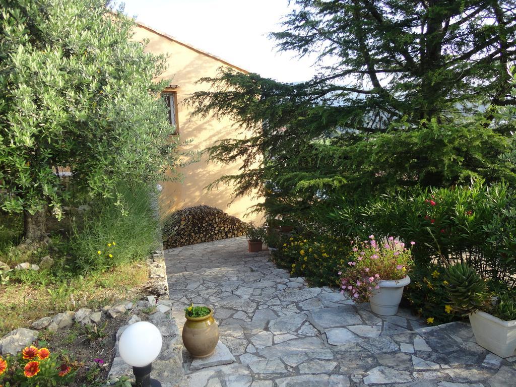 B&B Chez Max Figanieres Exterior photo